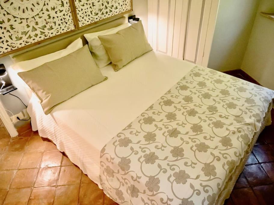 Casa vacanze Romantica Centro Storico Con Giardino Privato *